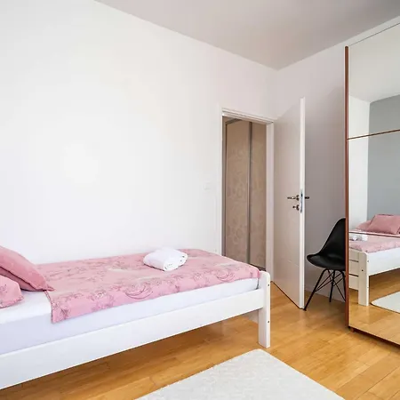 Doma - Two Bedroom With Terrace Apartment